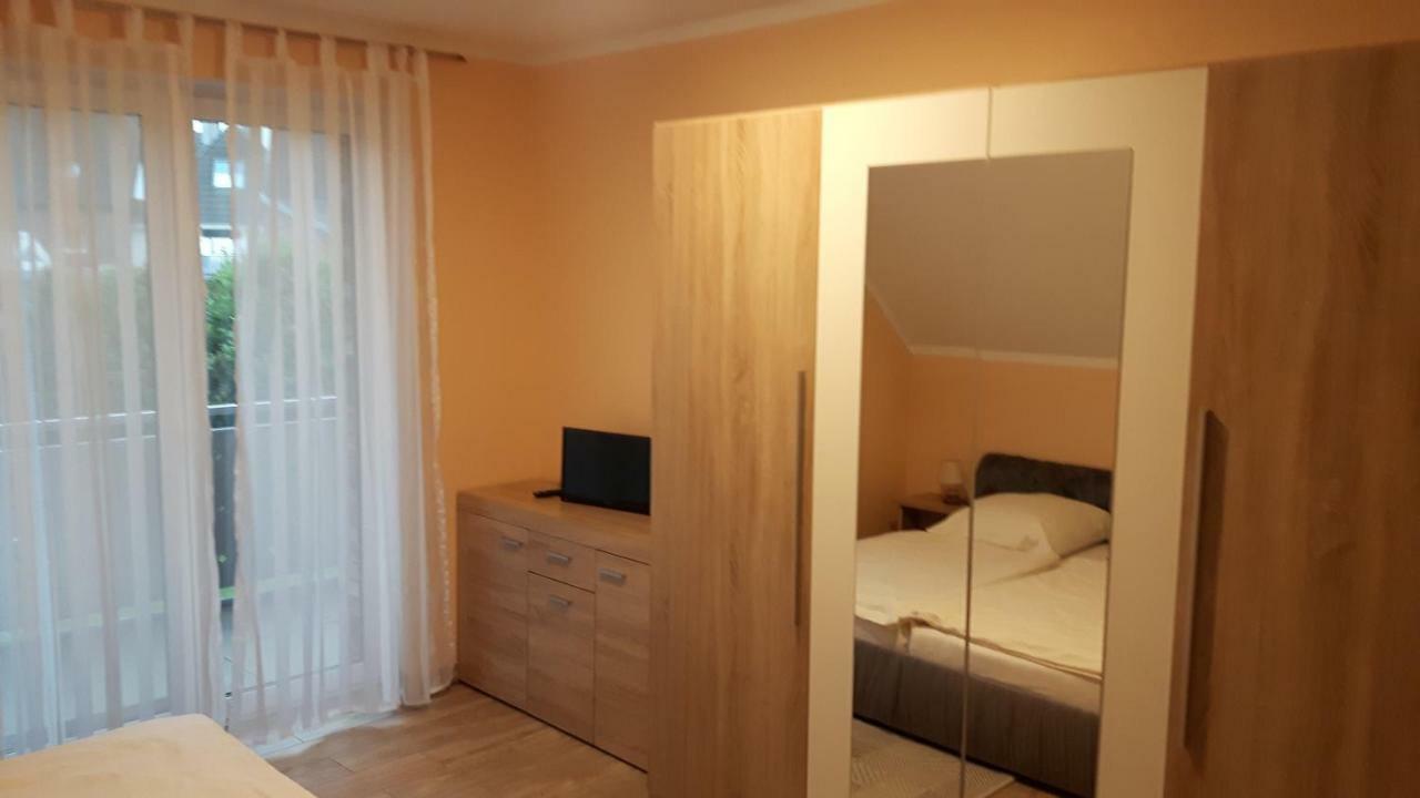 Ferienwohnung Deussen Blessem Exterior photo